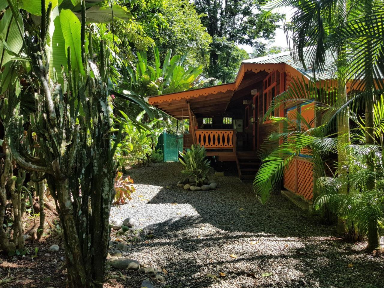 El Jardin De Playa Negra Villa Puerto Viejo de Talamanca Exterior photo